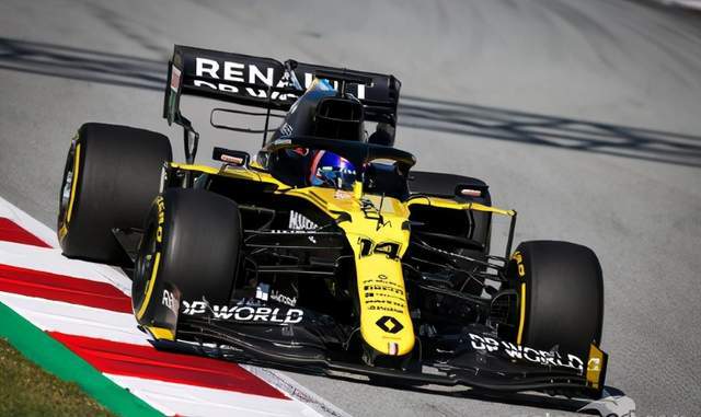 开云体育中国官网-雷诺车队轻取威廉姆斯，汉密尔顿带队取胜