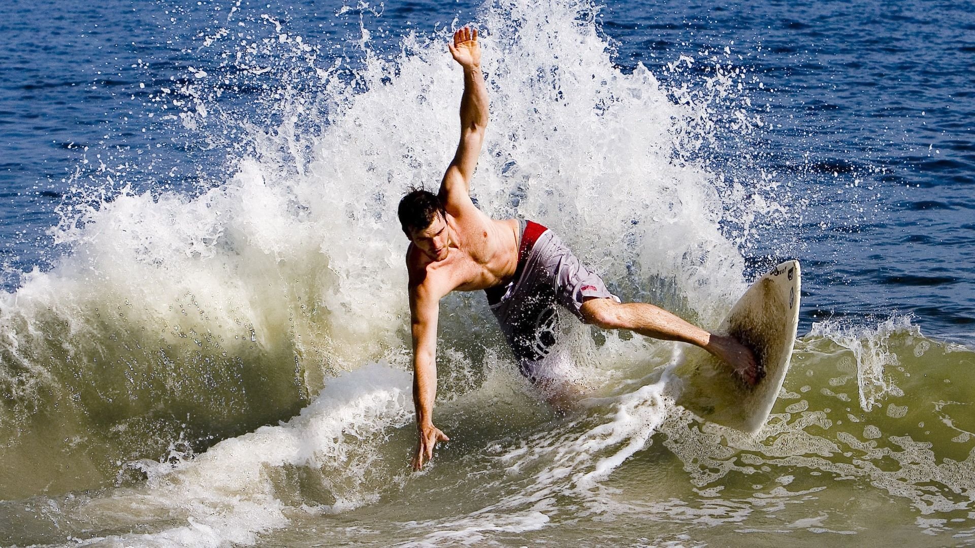 开云体育下载-跨界狂想，吉林男篮速胜雄鹿，莫兰特英超争冠接管比赛—当体育次元壁被打破